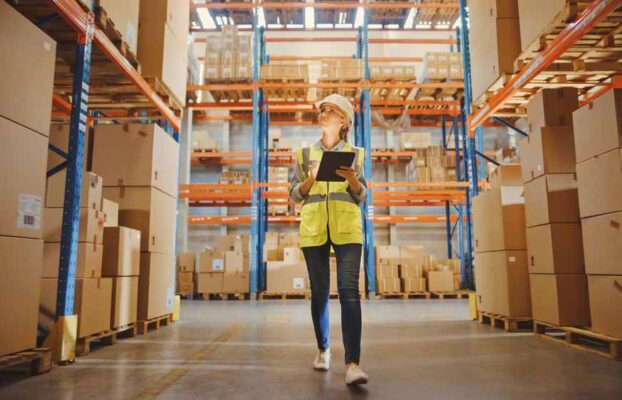 Wie gestaltet man ein effektives Logistikmanagement im E-Commerce?