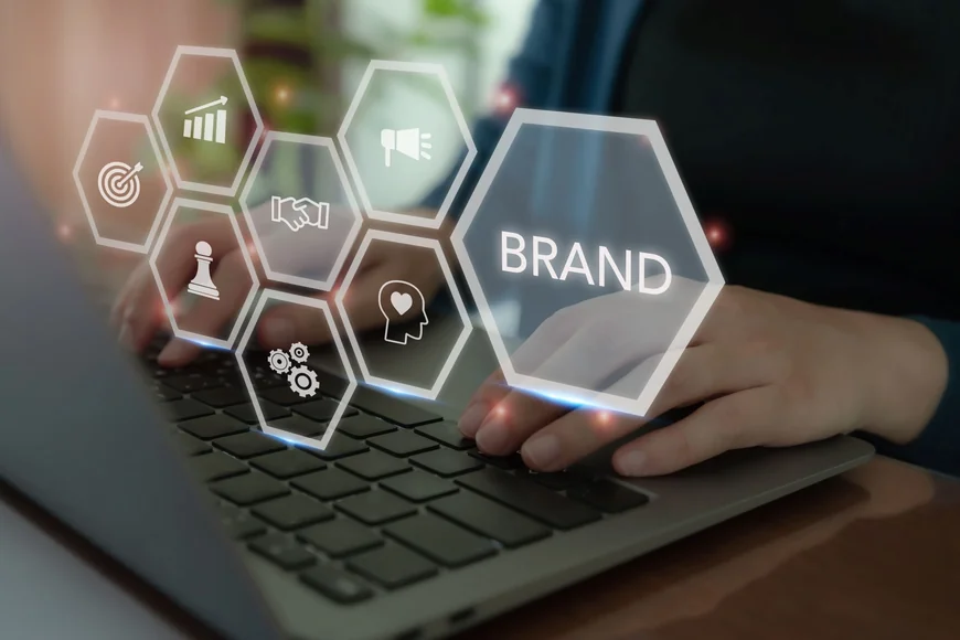 Wie findet man einen einprägsamen Markennamen?